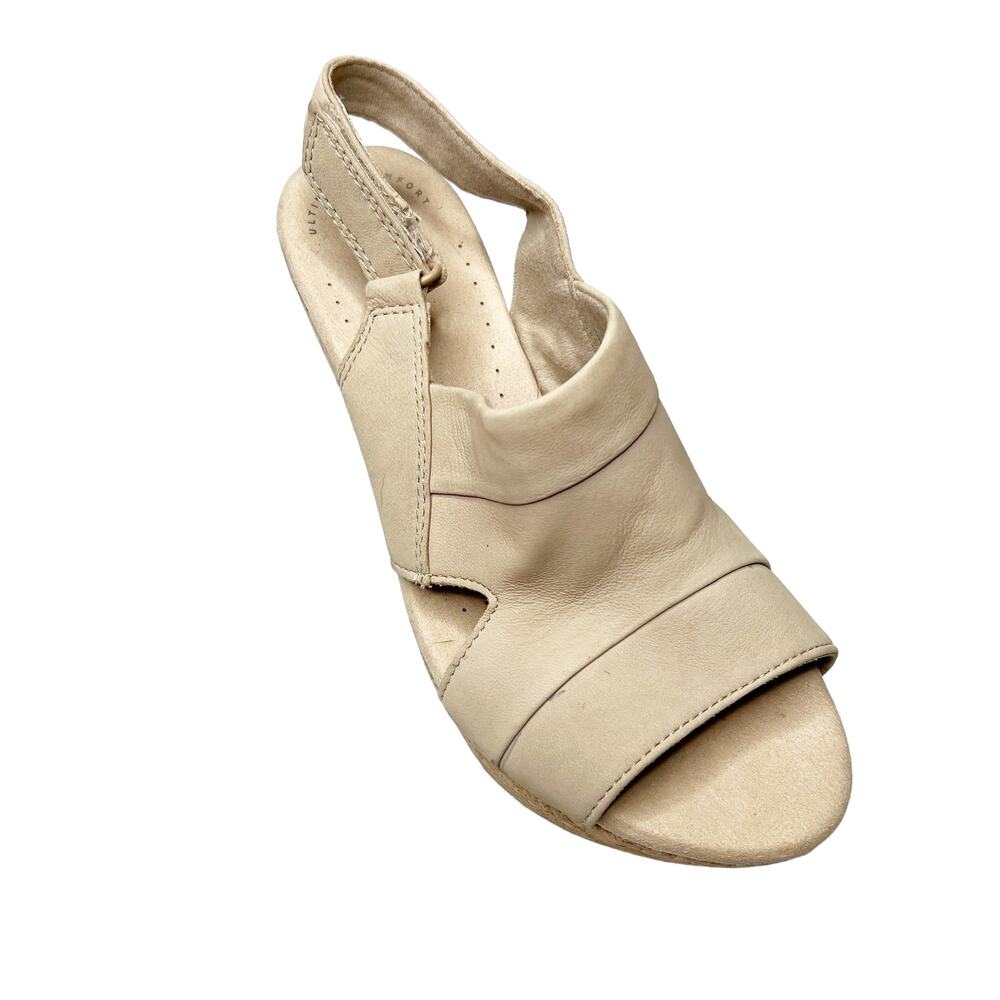 Clarks Collection Suede Nude Cork Wedge Heels Platform Sandals Size 7.5 M